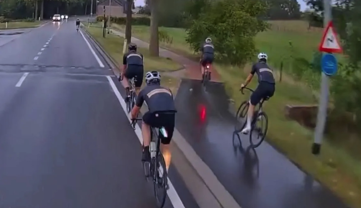 Video: Vrachtwagenchauffeur is helemaal klaar met brutale amateurwielrenners