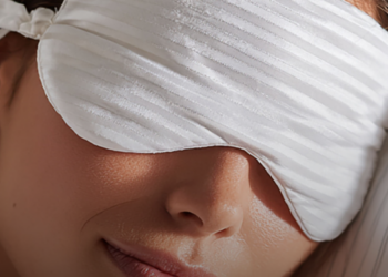 Dit gebeurt er met je lichaam als je elke nacht naakt slaapt…