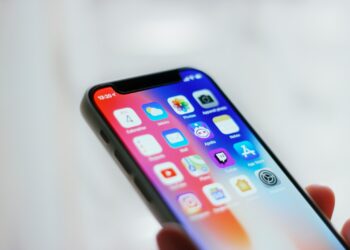 IPhone gebruikers opgelet! Door deze instellingen te wijzigen, kun je de batterijduur van je telefoon bijna verdubbelen