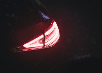 Let op: nieuwe remlichten verplicht in 2026, zo zien ze eruit;