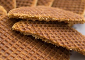 Authentieke Nederlandse stroopwafels maken? Dat doe je zó!
