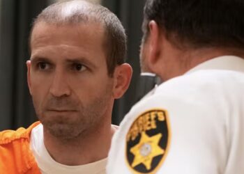 Man zet zijn eigen dood in scène om ervandoor te gaan met andere vrouw