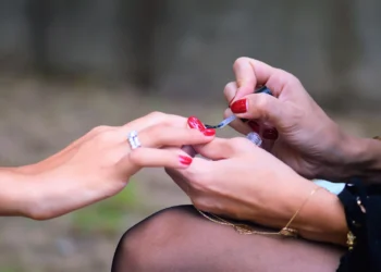 Acrylnagels verwijderen met oma’s tips!