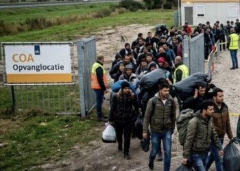 ‘Ingrijpende asiel tsunami onderweg naar Europan door Iran oorlog’